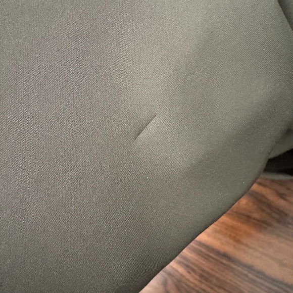 ALO Yoga High Waist Airlift Leggings - Picture 6 of 6